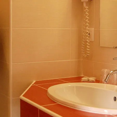 Hotel Le Madrigal 2*