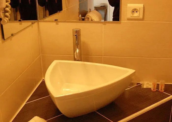 Hotel Le Madrigal 2*